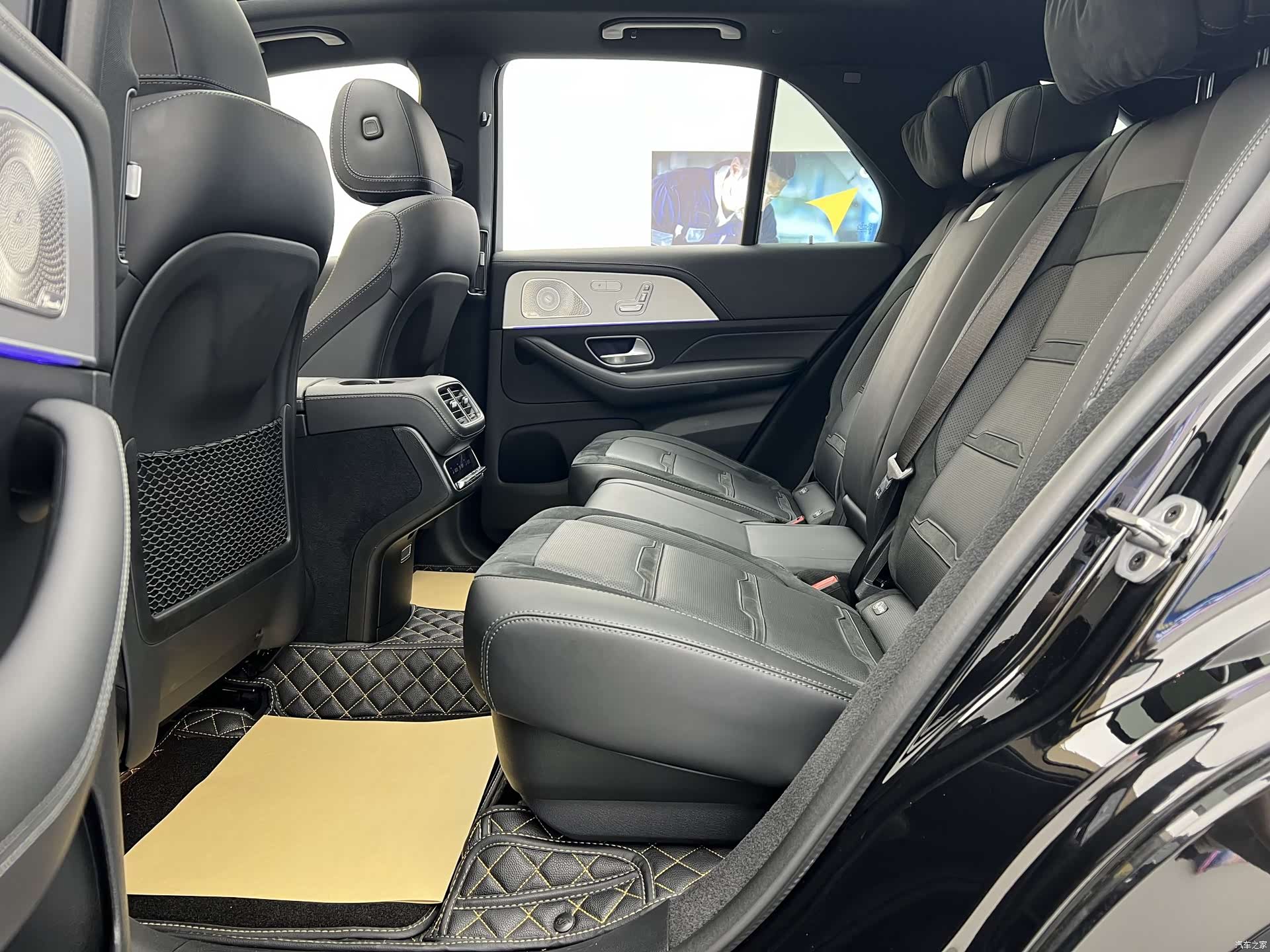 Mercedes-Benz GLE, 2023 12