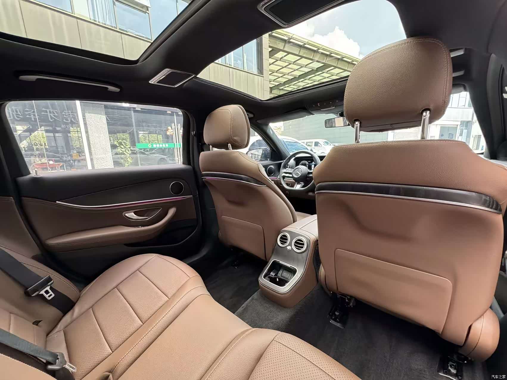 Mercedes-Benz E-Class, 2023 20