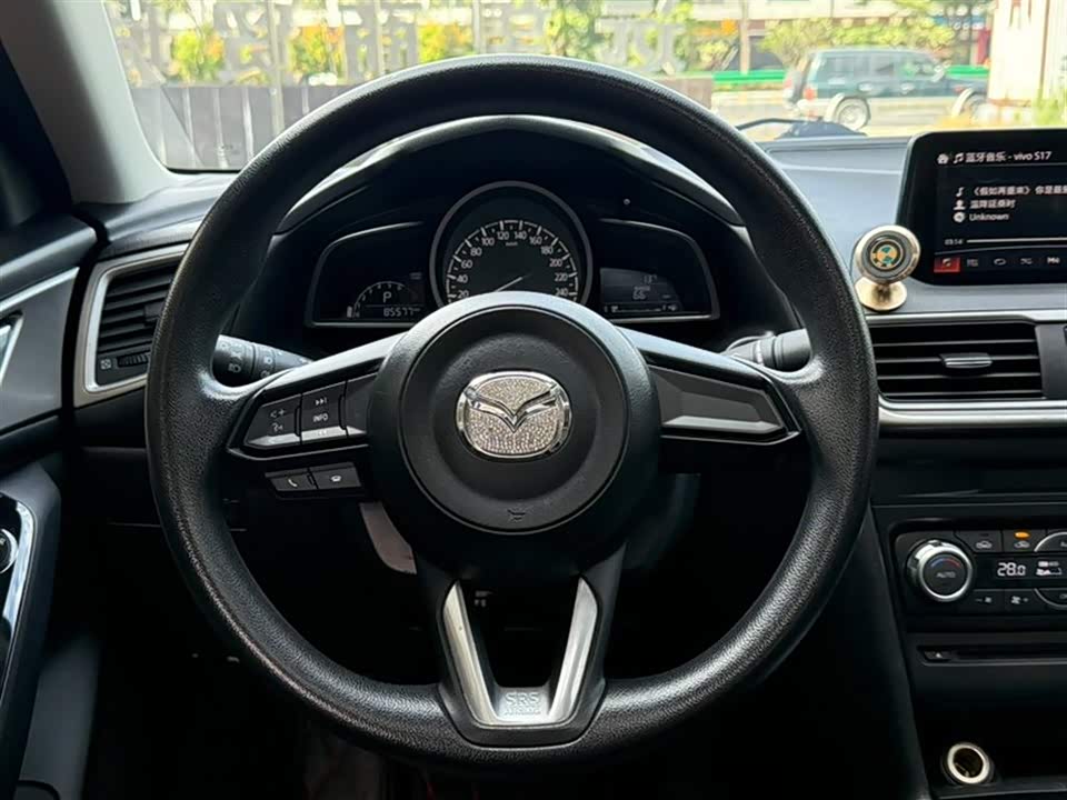 Mazda 3 Angkesaila