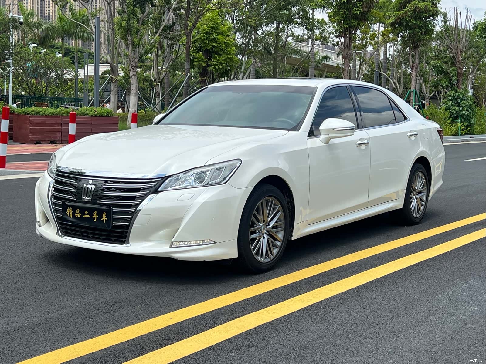 Toyota Crown, 2017 1