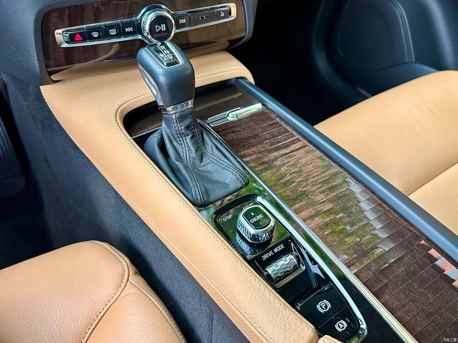 Volvo XC90, 2016 10