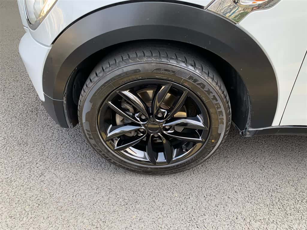 Mini Countryman, 2012 21