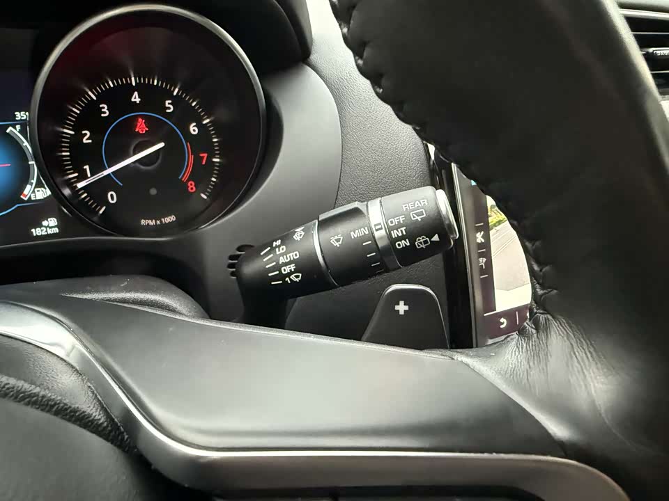 Jaguar F-PACE Jaguar F-PACE