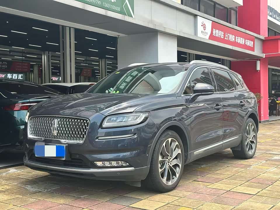 Lincoln Navigator