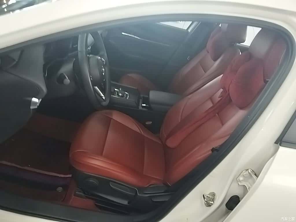 Mazda Mazda3, 2023 15