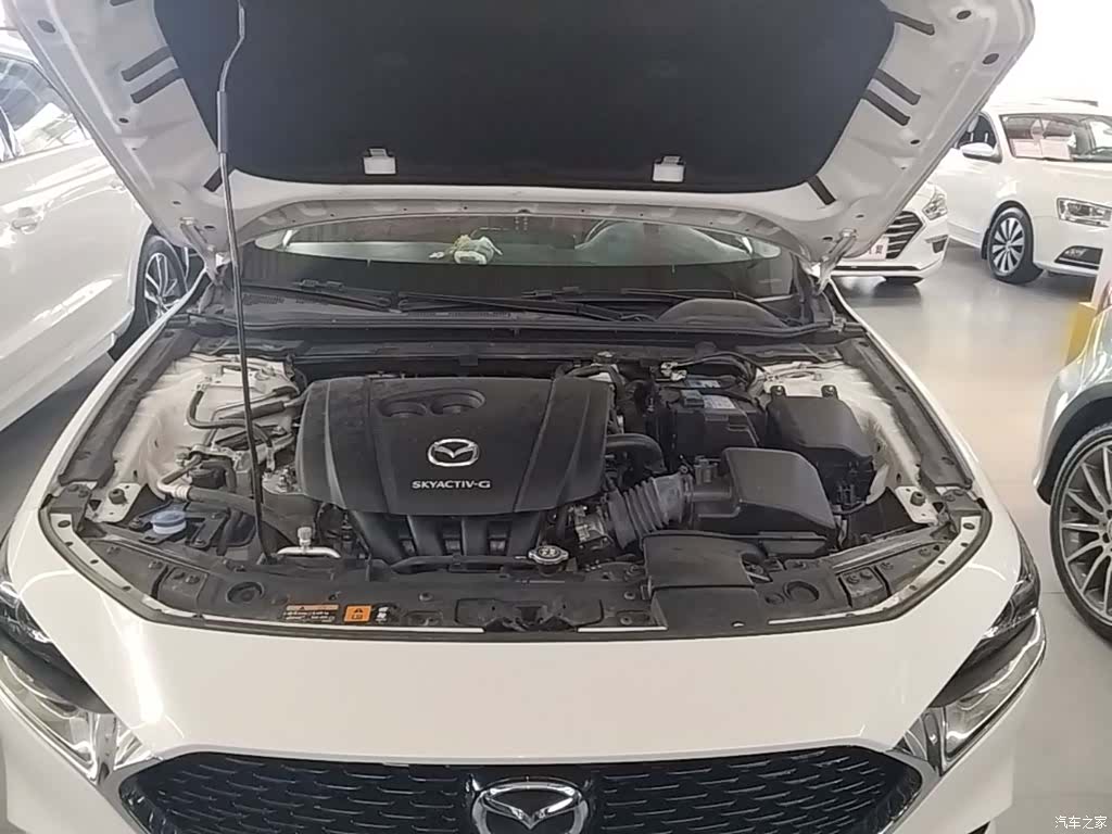 Mazda Mazda3, 2023 20