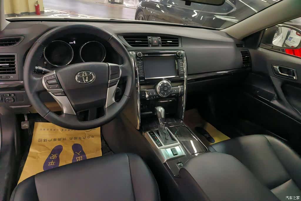 Toyota 2.5V, 2013 12