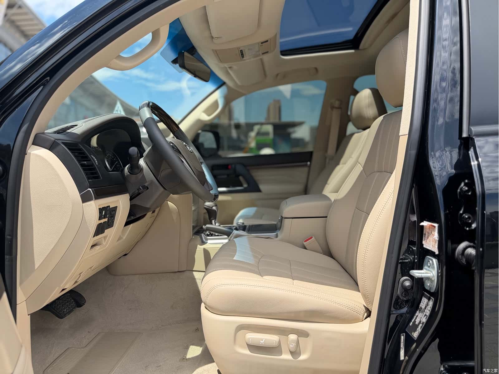 Toyota Land Cruiser, 2020 4