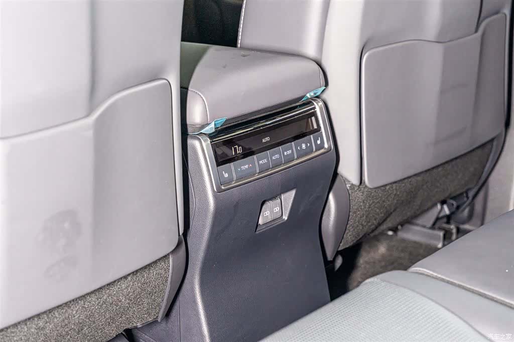 Lexus GX, 2026 17
