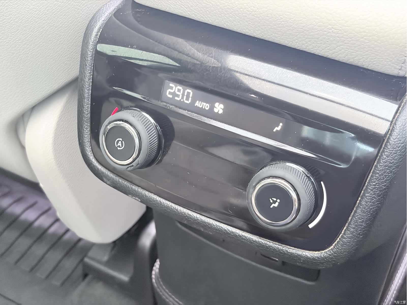 NIO ES8, 2019 22