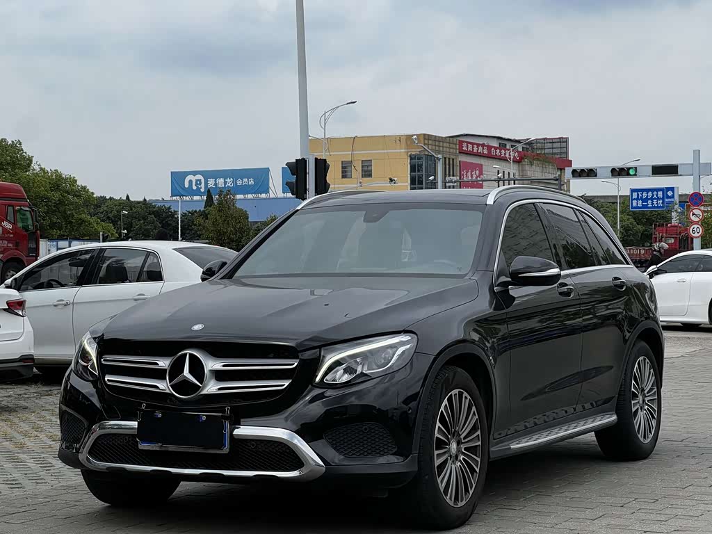 Mercedes-Benz GLC 2017 GLC 200 4MATIC