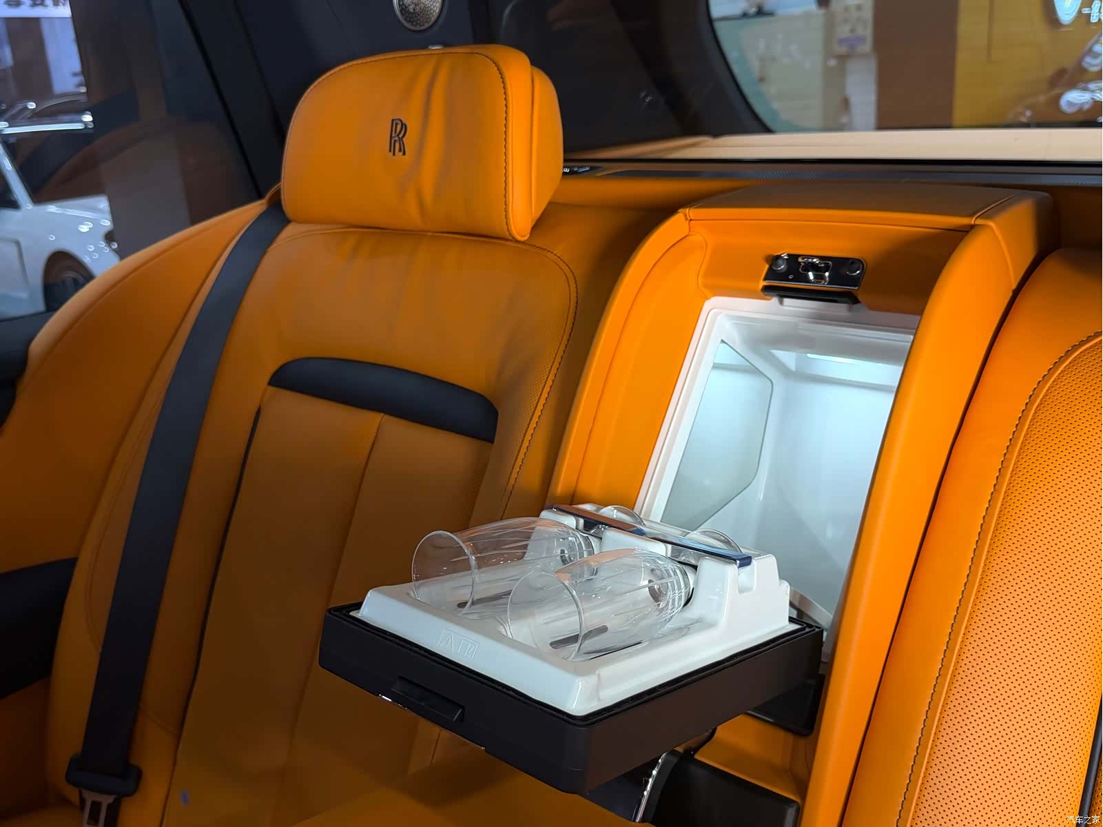 Rolls-Royce Cullinan, 2023 28