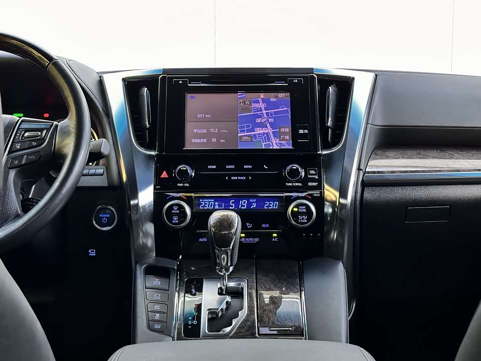 Toyota Elfa Toyota Elfa
