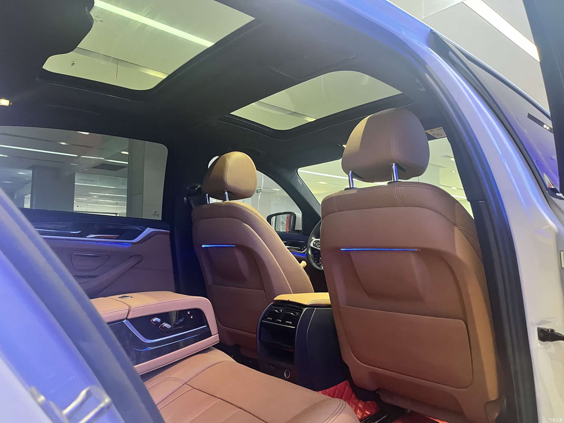 BMW 5 Series, 2018 11