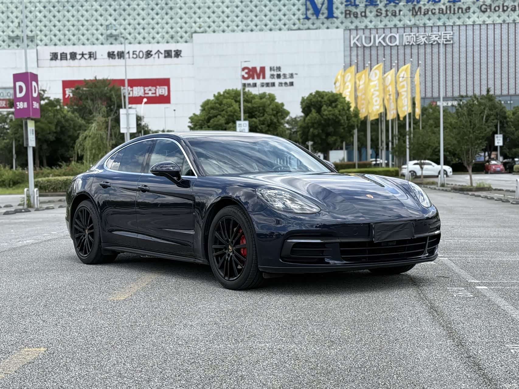 Porsche Panamera, 2018 все фото