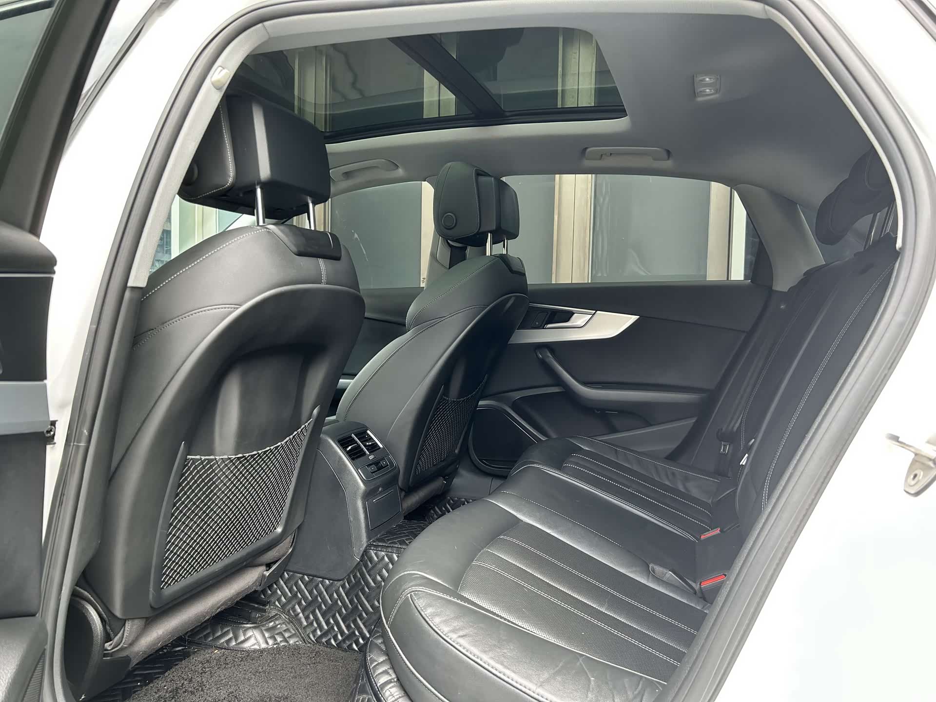 Audi A4L, 2020 9