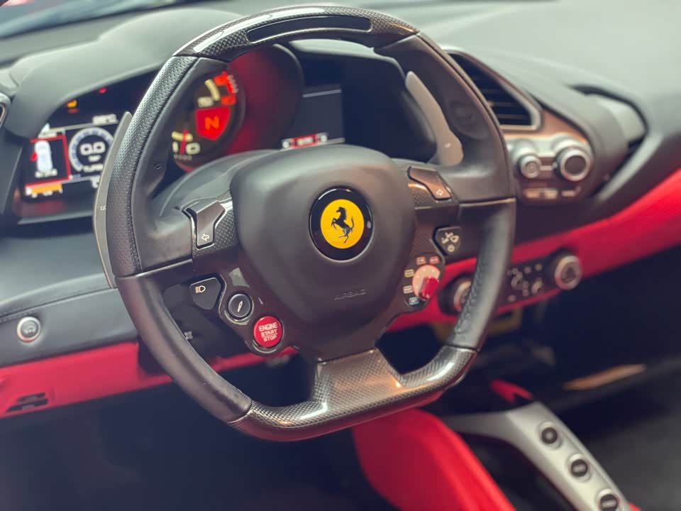Ferrari 488
