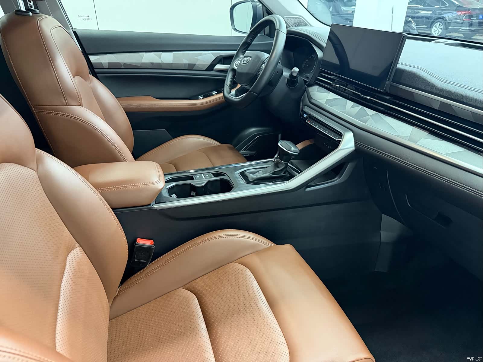 Geely X6, 2023 12