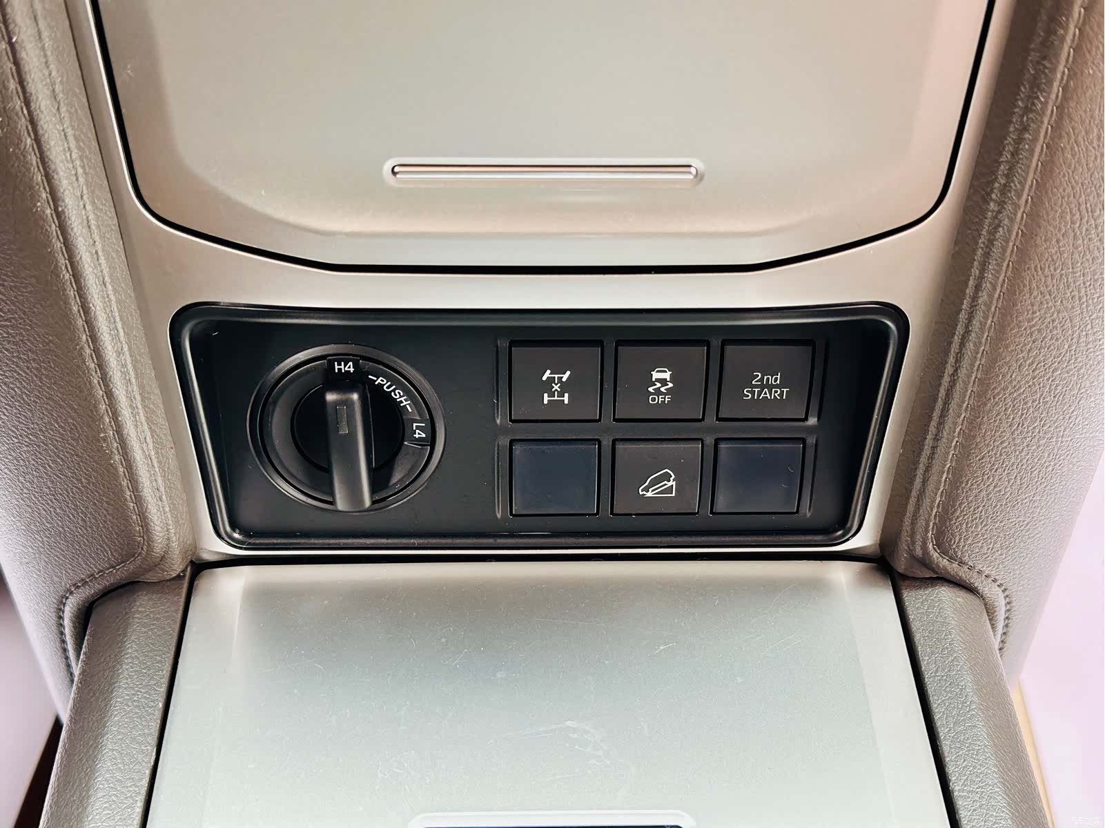 Toyota Prado, 2018 13