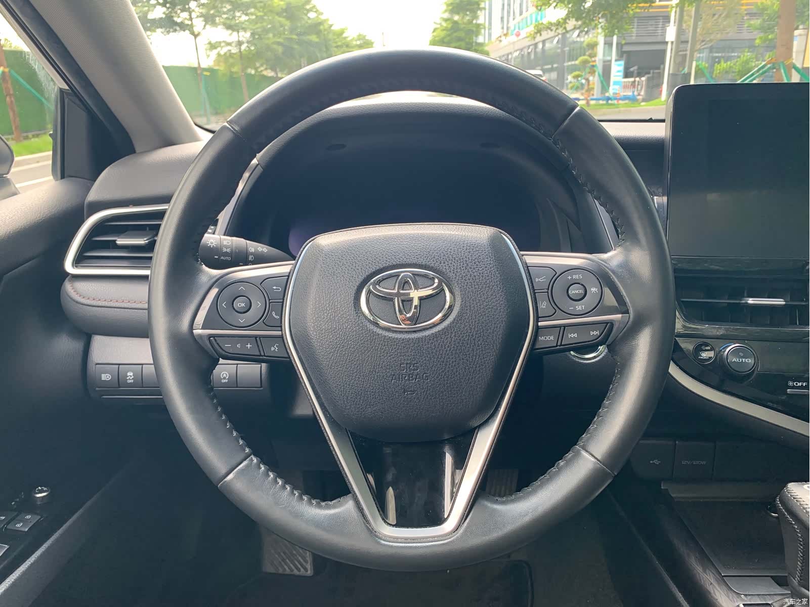 Toyota Camry, 2023 14