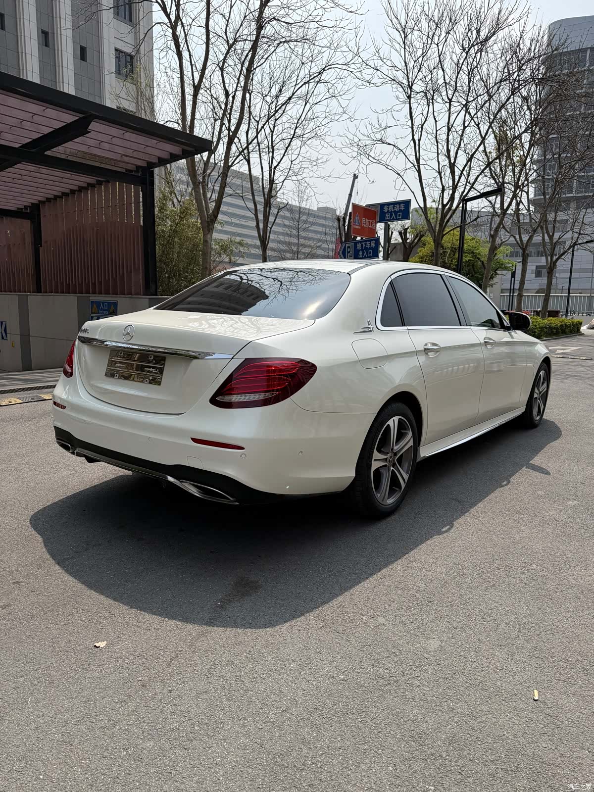 Mercedes-Benz E-Class, 2019 17
