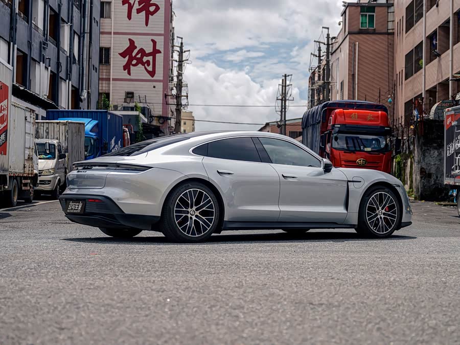 Porsche Taycan 2022, фото 3