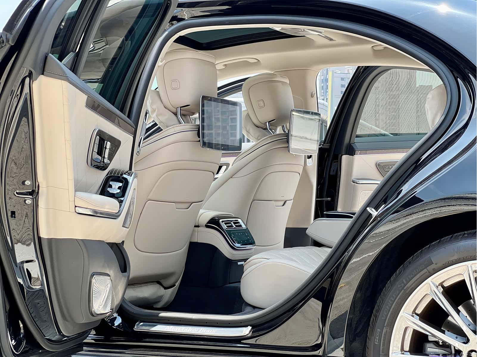 Mercedes-Benz S-Class, 2025 6