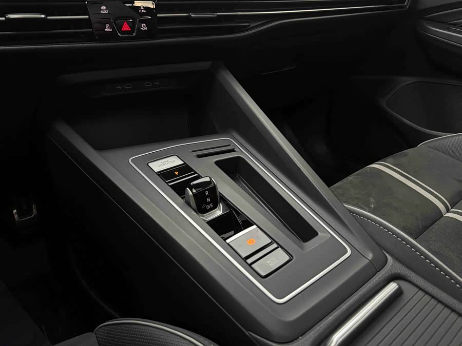 Volkswagen Golf 2022, фото 14