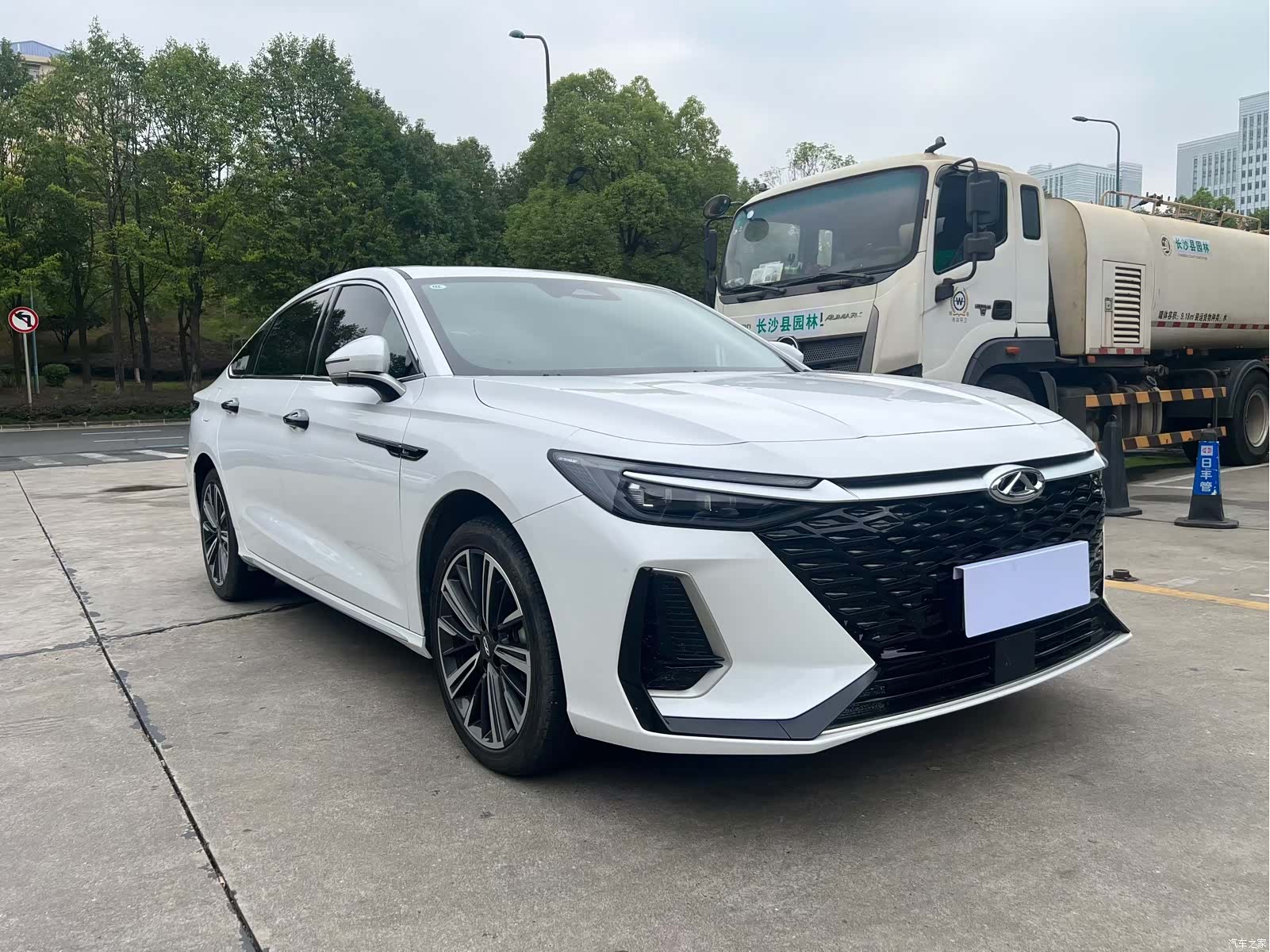 Chery Arrizo 8, 2023 3