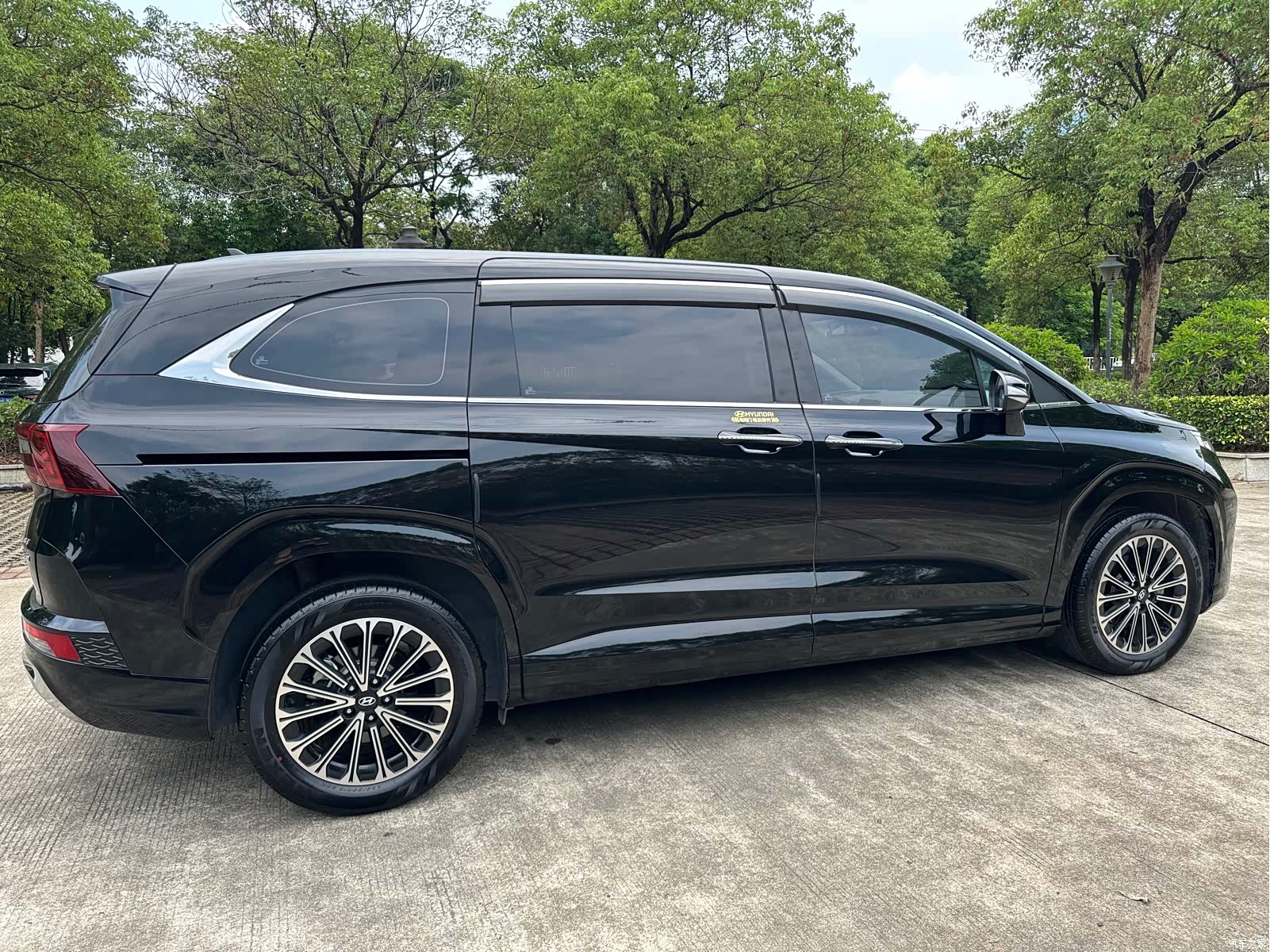 Hyundai Custo, 2025 12