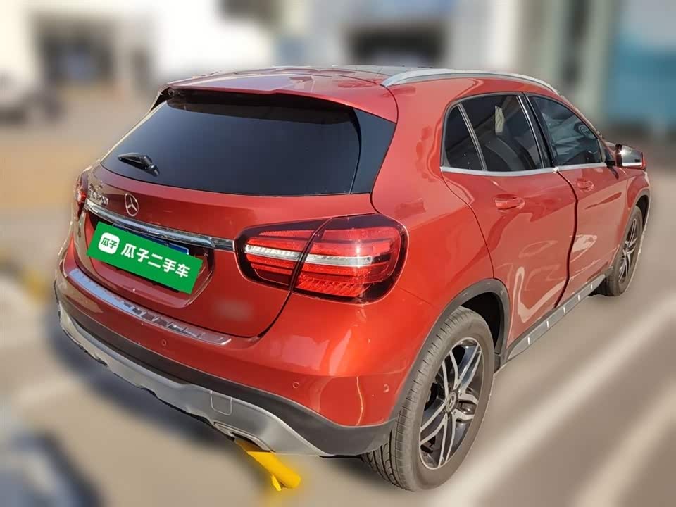 Mercedes-Benz GLA