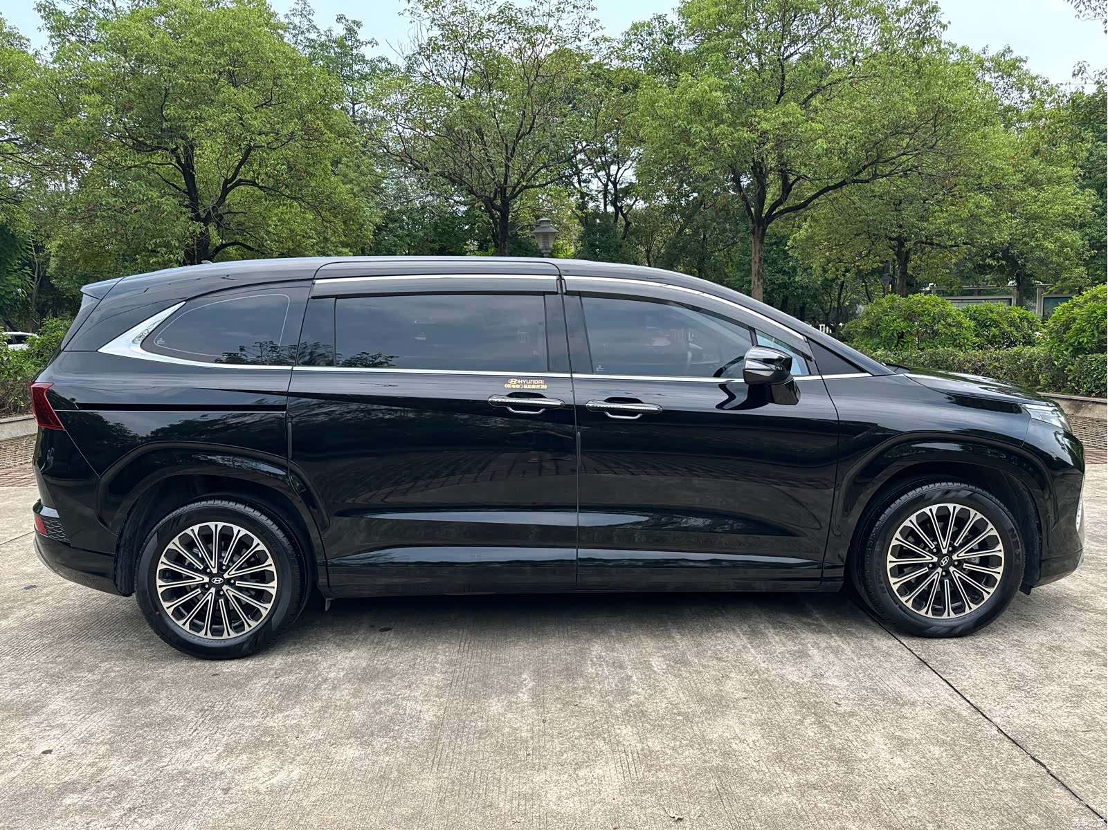 Hyundai Custo, 2025 11