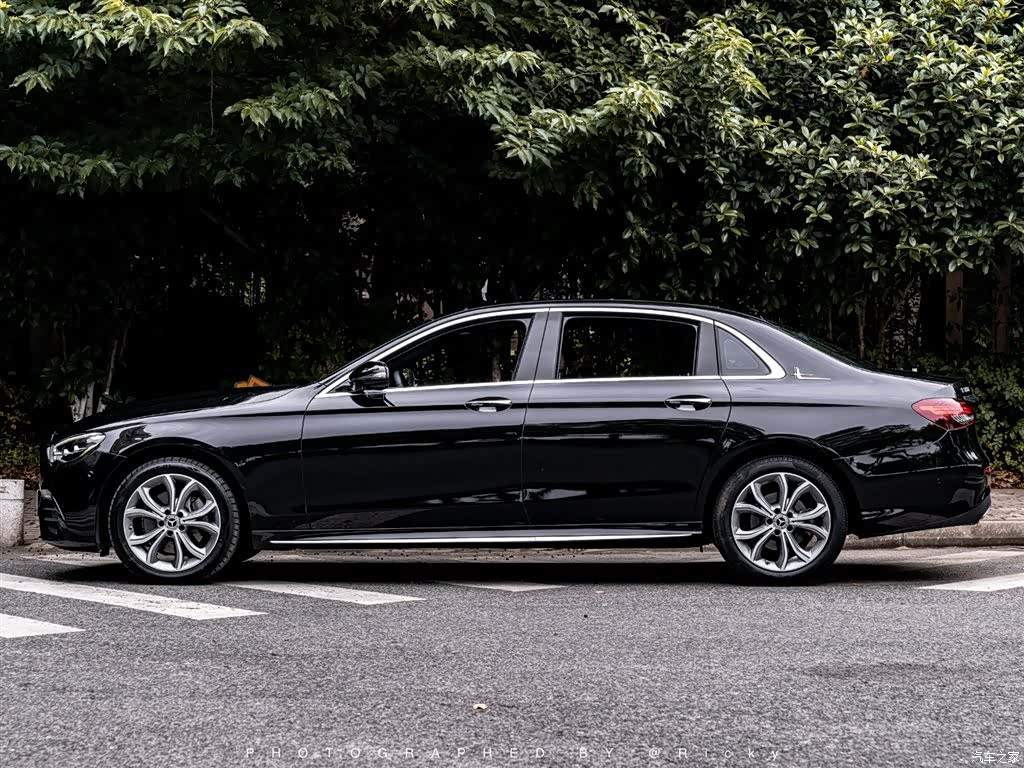 Mercedes-Benz E-Class, 2022 2