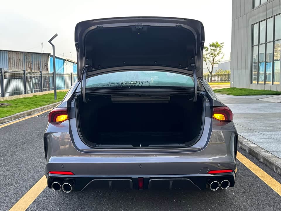 Trumpchi Shadow Leopard