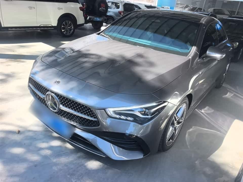 Mercedes-Benz CLA