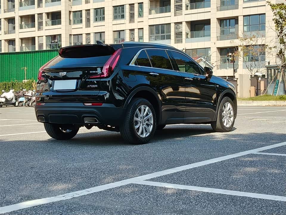 Cadillac XT4