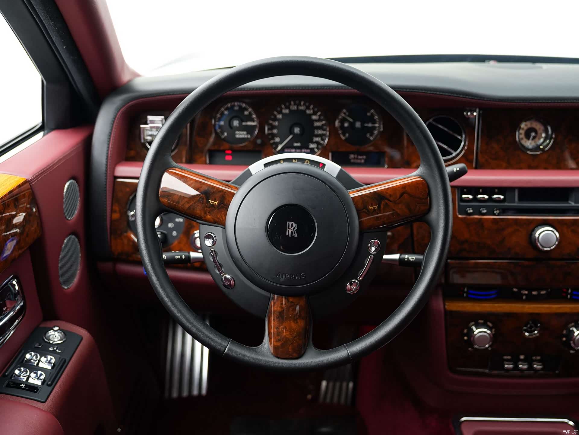 Rolls-Royce Phantom, 2011 18