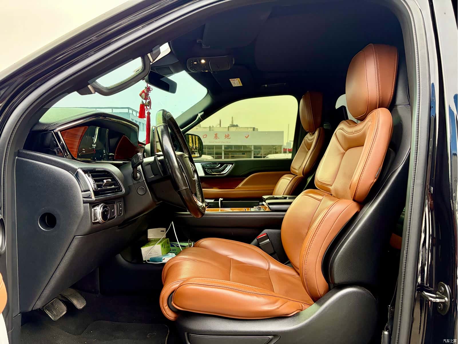 Lincoln Navigator, 2019 8