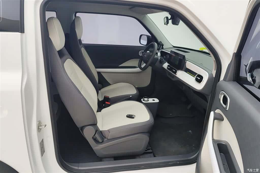 Geely Panda, 2025 8