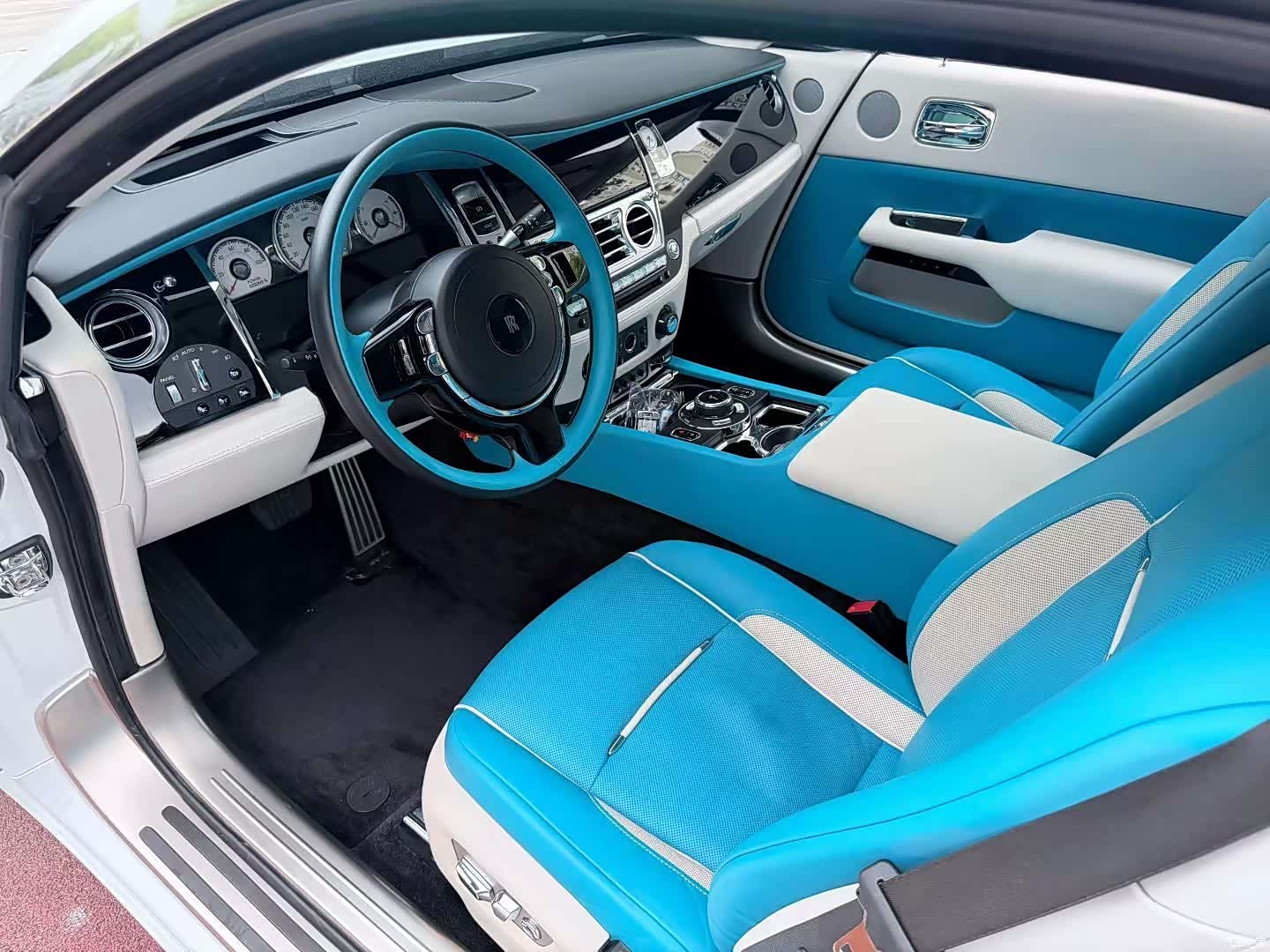 Rolls-Royce Wraith, 2020 9