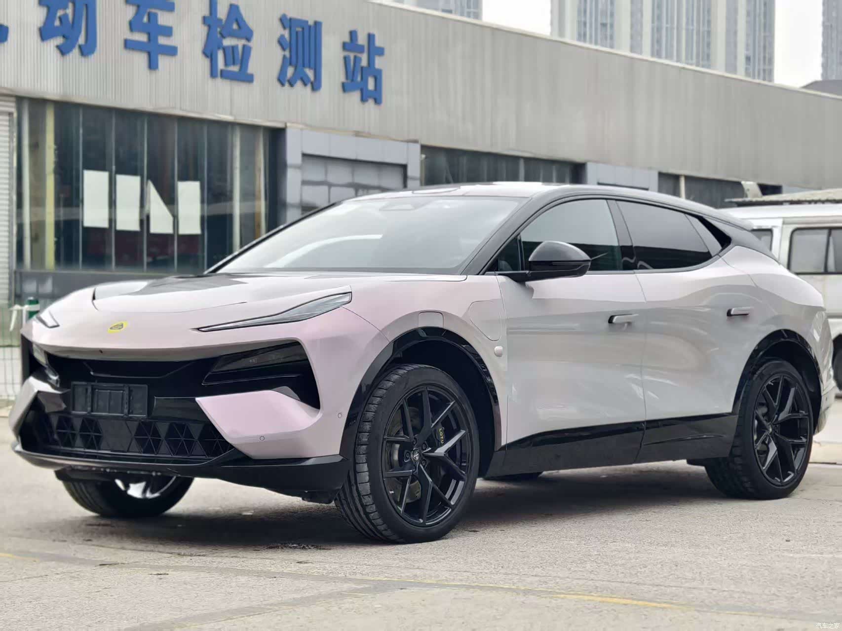 Lotus ELETRE, 2026 2