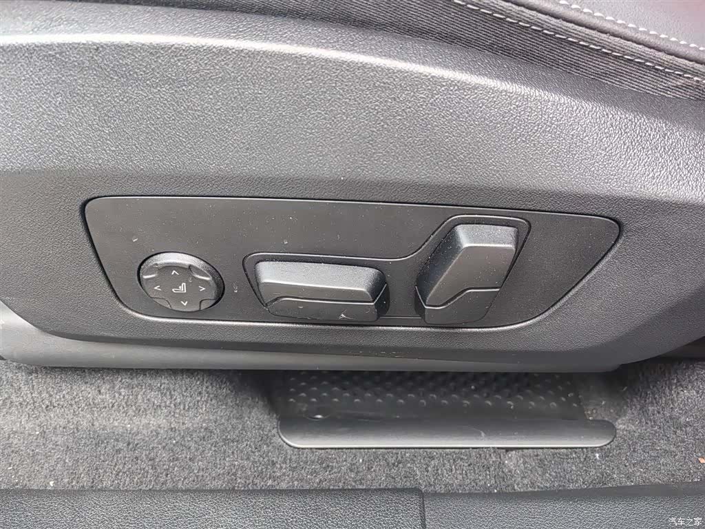 BMW X1, 2025 10