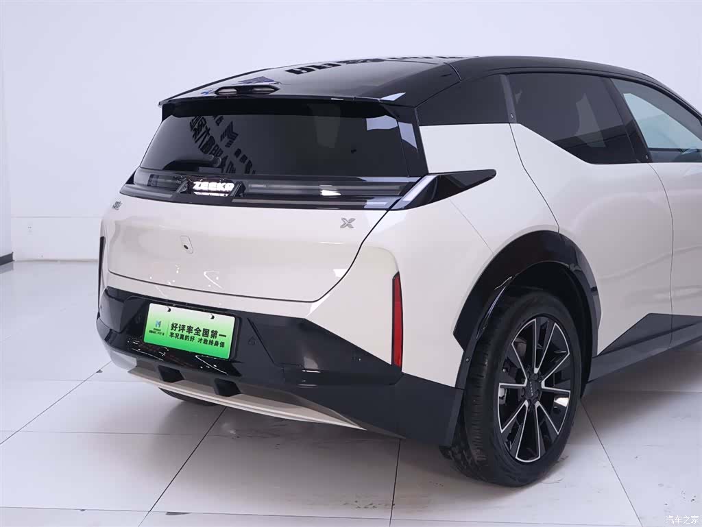 Zeekr X, 2024 8