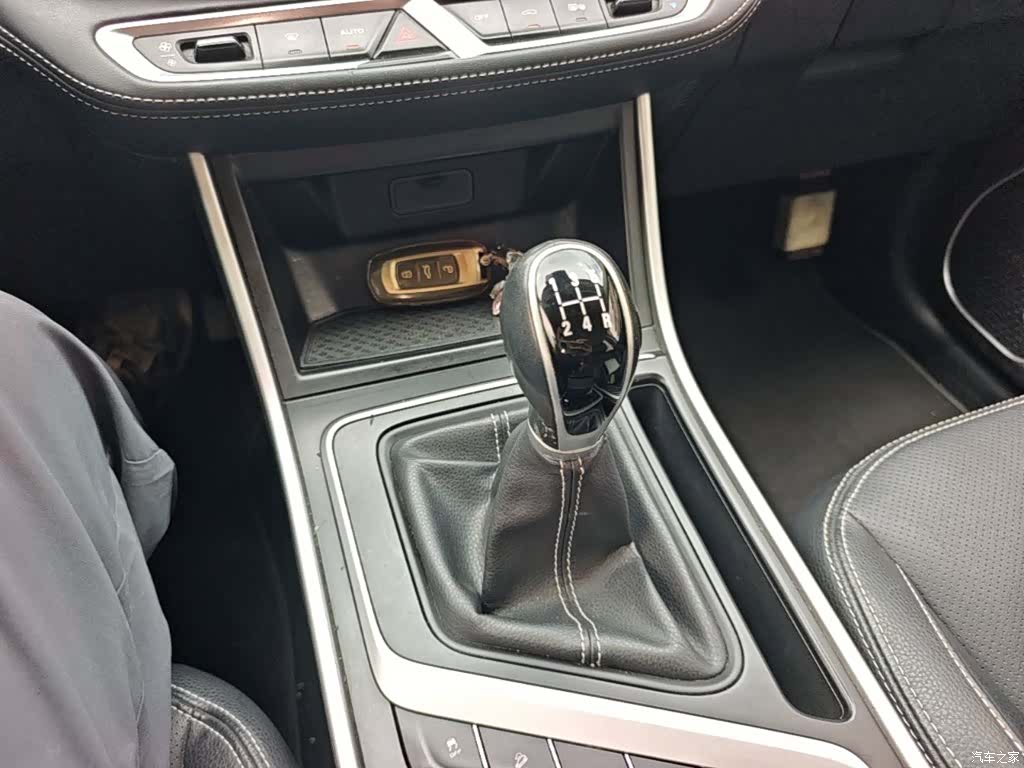 Geely X6, 2018 14