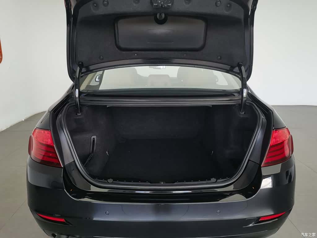 BMW 5 Series, 2015 16