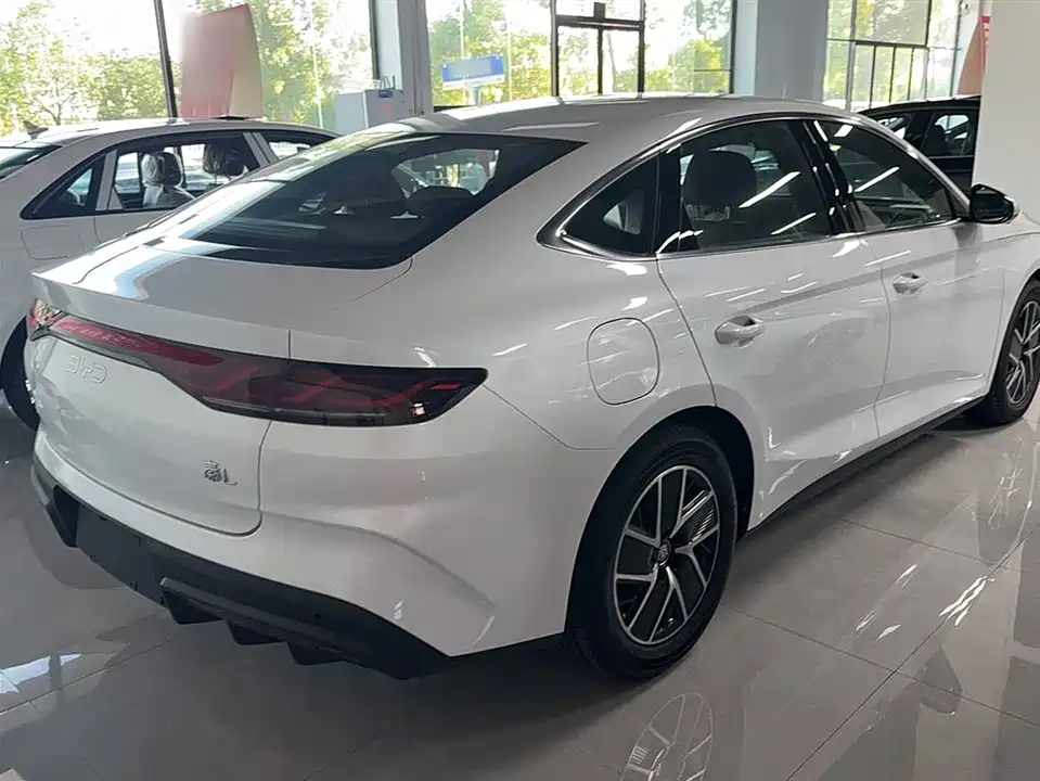BYD Qin L