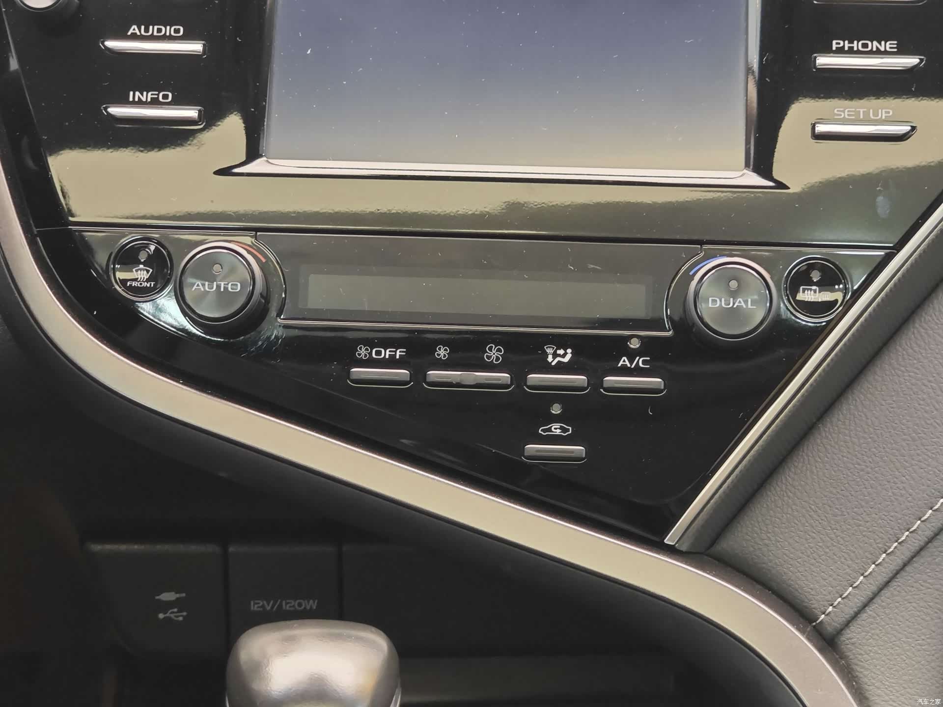 Toyota Camry, 2018 18