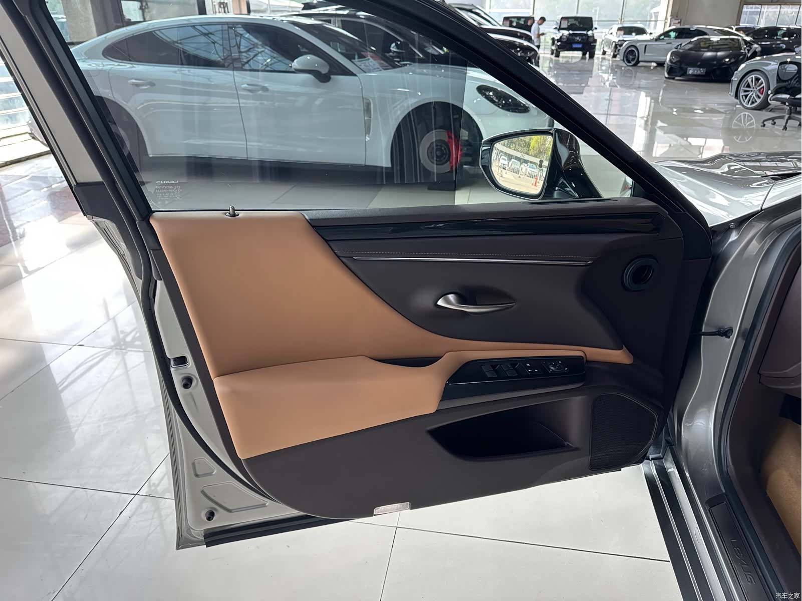Lexus ES, 2020 8