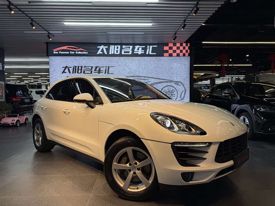 Porsche Macan Porsche Macan