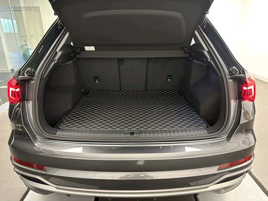 Audi Q3, 2023 7